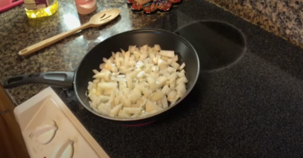 how to cut onion for philly cheesesteak